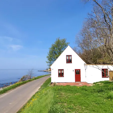 Uschi - 15m From The Sea By Interhome